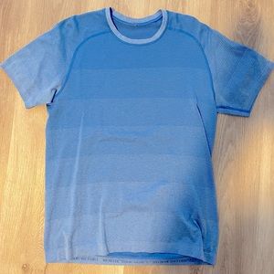 Lululemon Mens Blue T-Shirt - Size Large